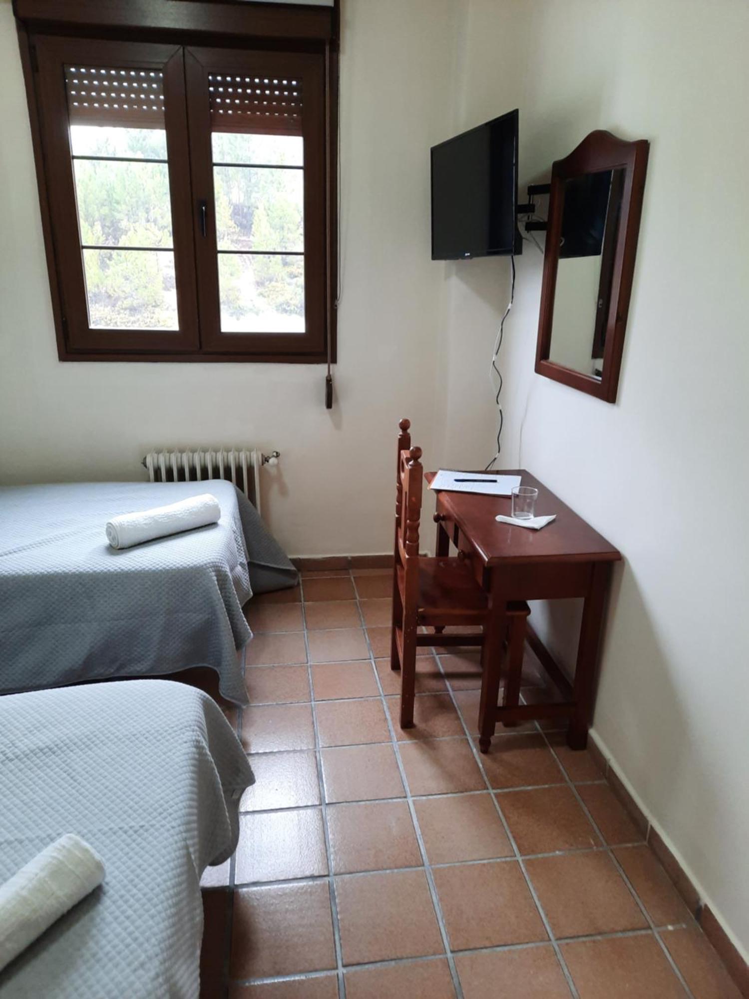 Apartamentos Refugio Del Viajero Parauta Buitenkant foto