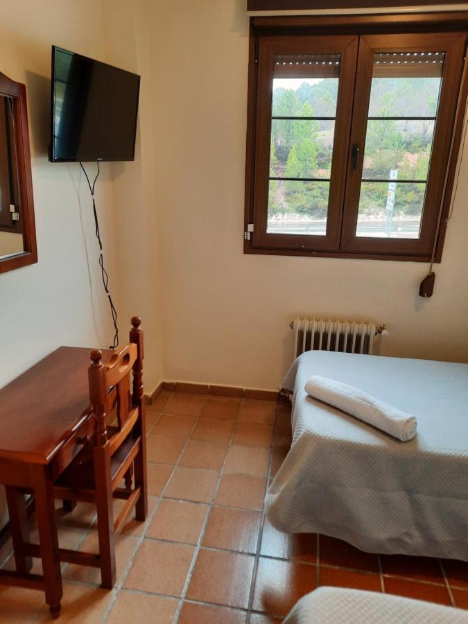 Apartamentos Refugio Del Viajero Parauta Buitenkant foto