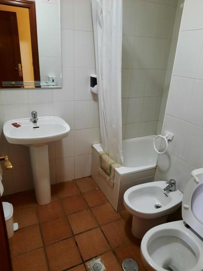 Apartamentos Refugio Del Viajero Parauta Buitenkant foto