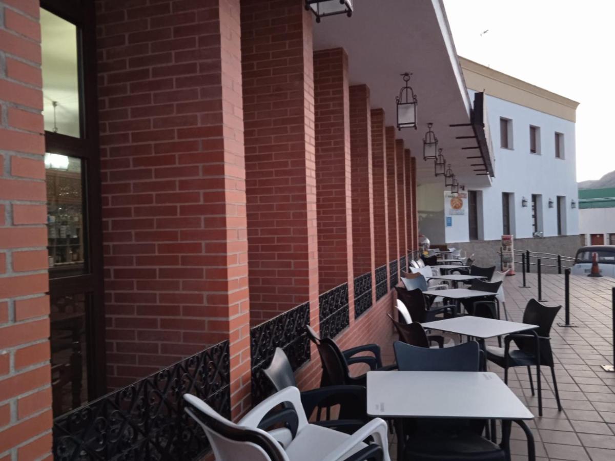 Apartamentos Refugio Del Viajero Parauta Buitenkant foto