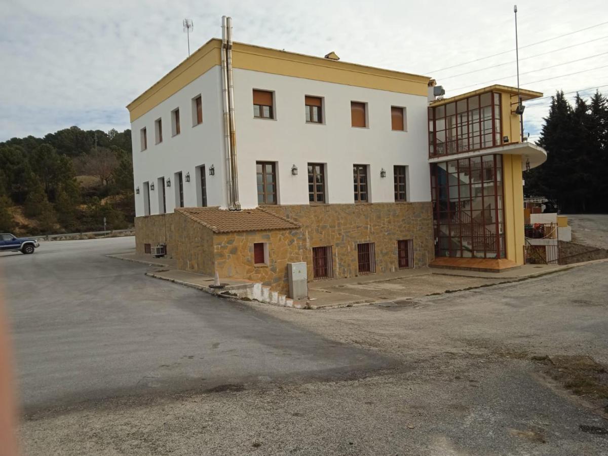 Apartamentos Refugio Del Viajero Parauta Buitenkant foto