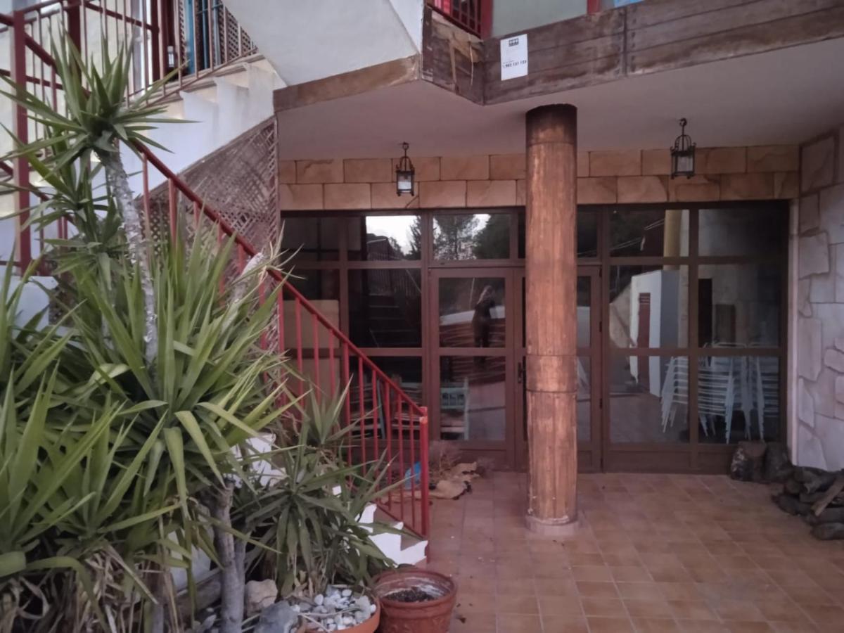 Apartamentos Refugio Del Viajero Parauta Buitenkant foto